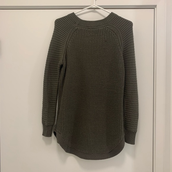 Olive green knit top - Picture 4 of 4